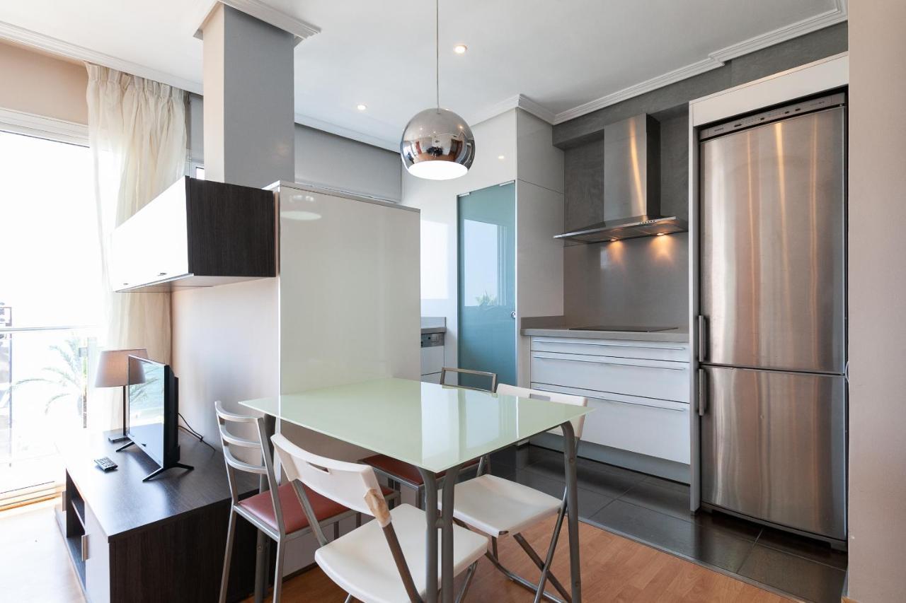 Uhc Las Palmas Apartment Салоу Екстериор снимка