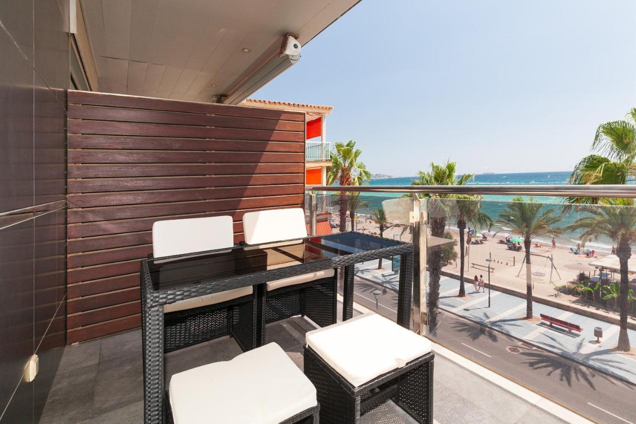 Uhc Las Palmas Apartment Салоу Екстериор снимка