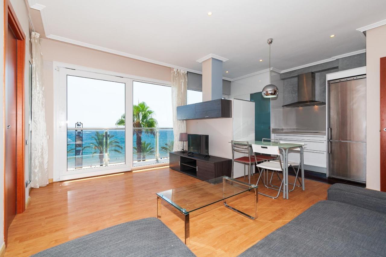 Uhc Las Palmas Apartment Салоу Екстериор снимка