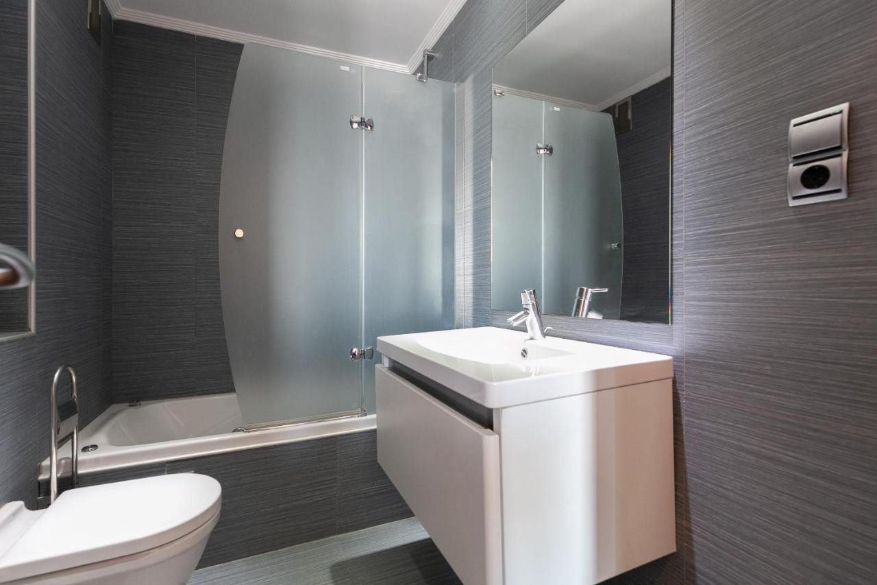 Uhc Las Palmas Apartment Салоу Екстериор снимка