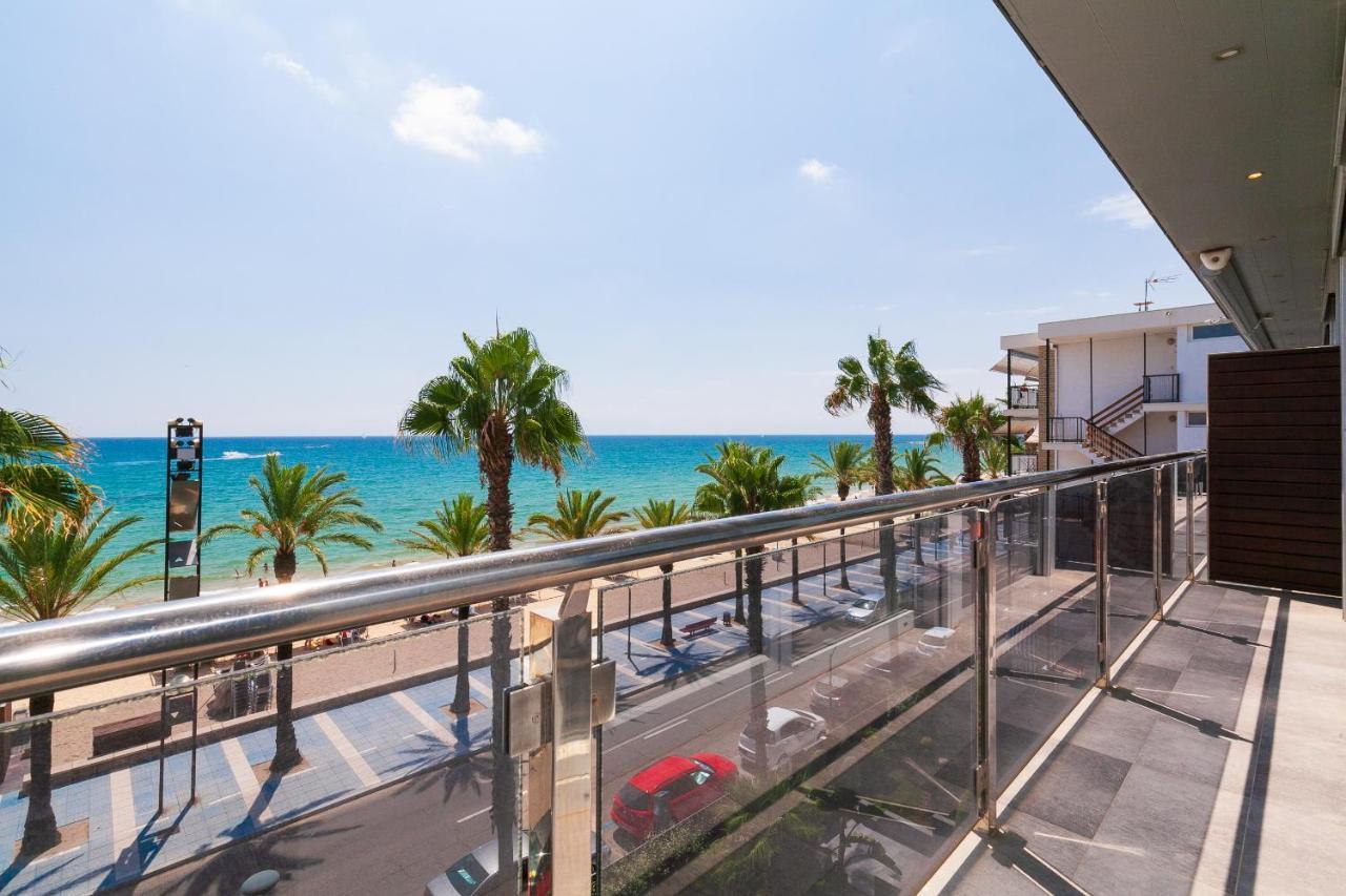 Uhc Las Palmas Apartment Салоу Екстериор снимка