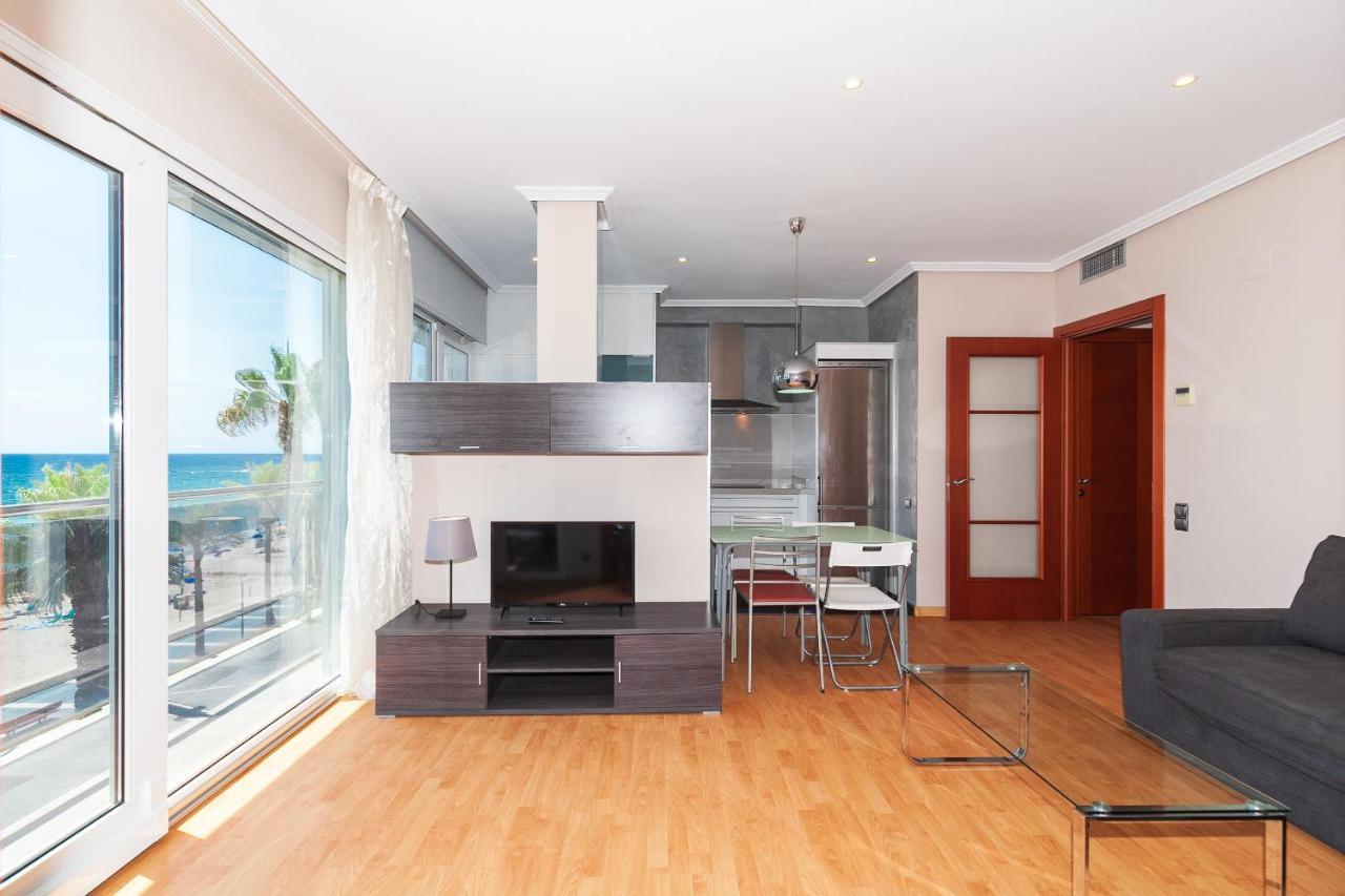 Uhc Las Palmas Apartment Салоу Екстериор снимка